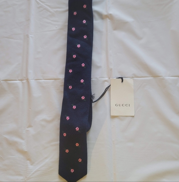 Gucci Cashmere Tie Embroidered w/Flowers - Picture 1 of 5